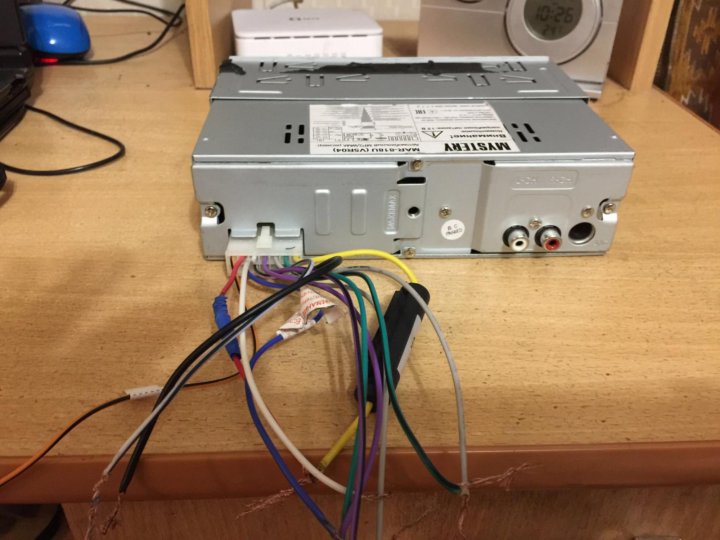 Как подключить магнитолу мистери: Подключени­е магнитолы mystery ...