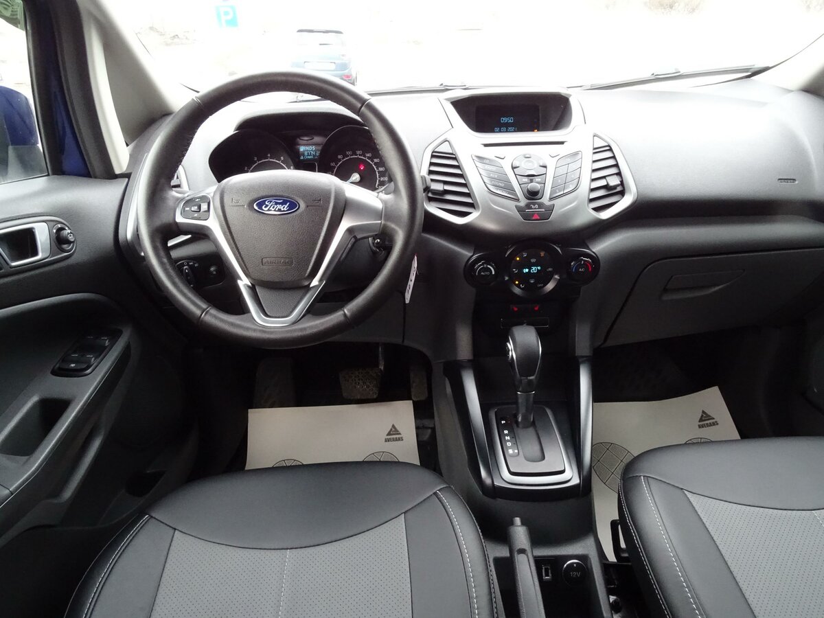 Ford ecosport салон