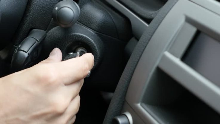 Стартер не запускает двигатель Не заводится