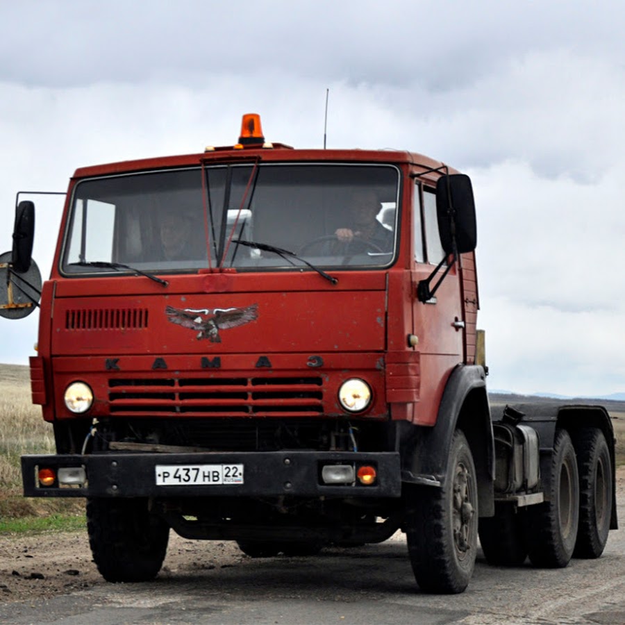 Камаз 5410. КАМАЗ 5410 седельный тягач. КАМАЗ 5410 грузовой седельный тягач. Красный КАМАЗ 5410 тягач.